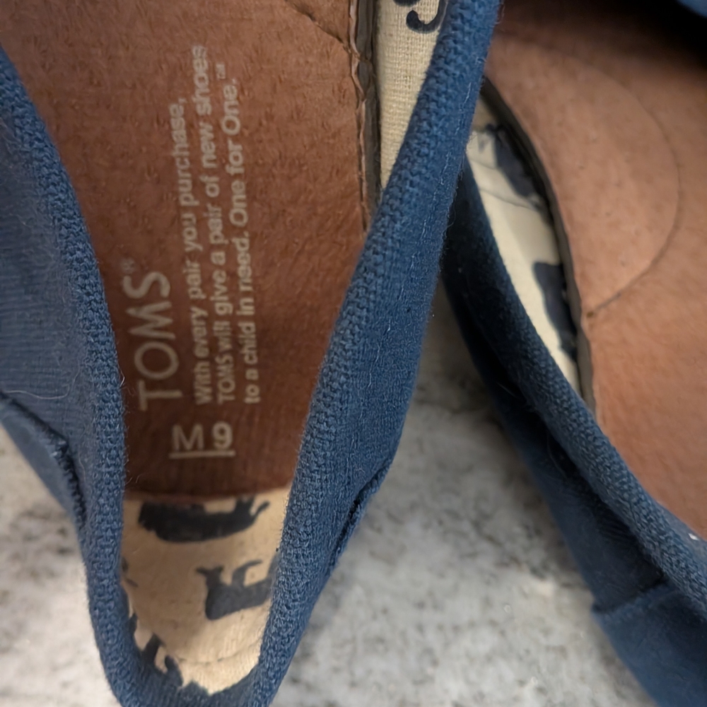 Toms Men's Size 9 Navy Blue Canvas Slip-Ons - Picture 3 of 5